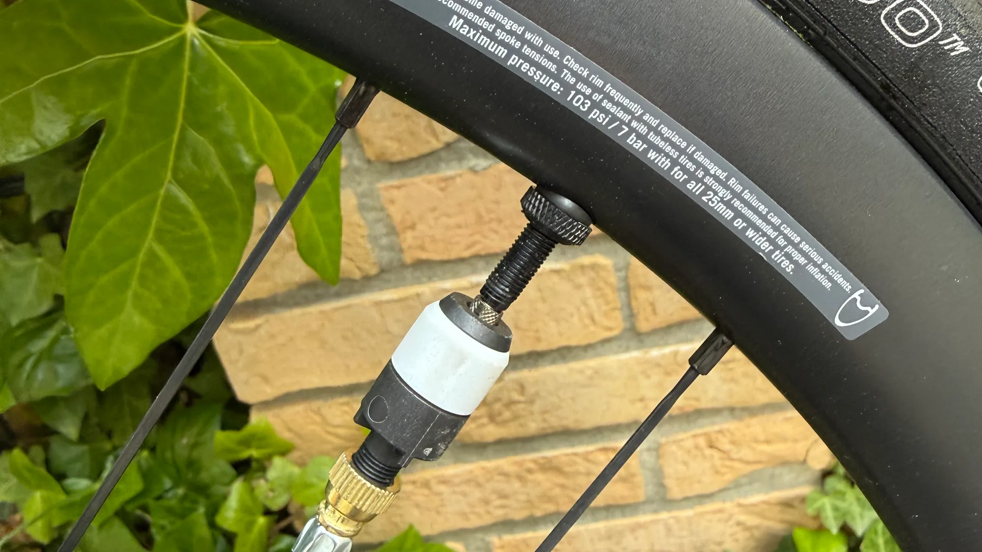 Tire pressure, Clik valves, and the pump that fits in your jersey pocket