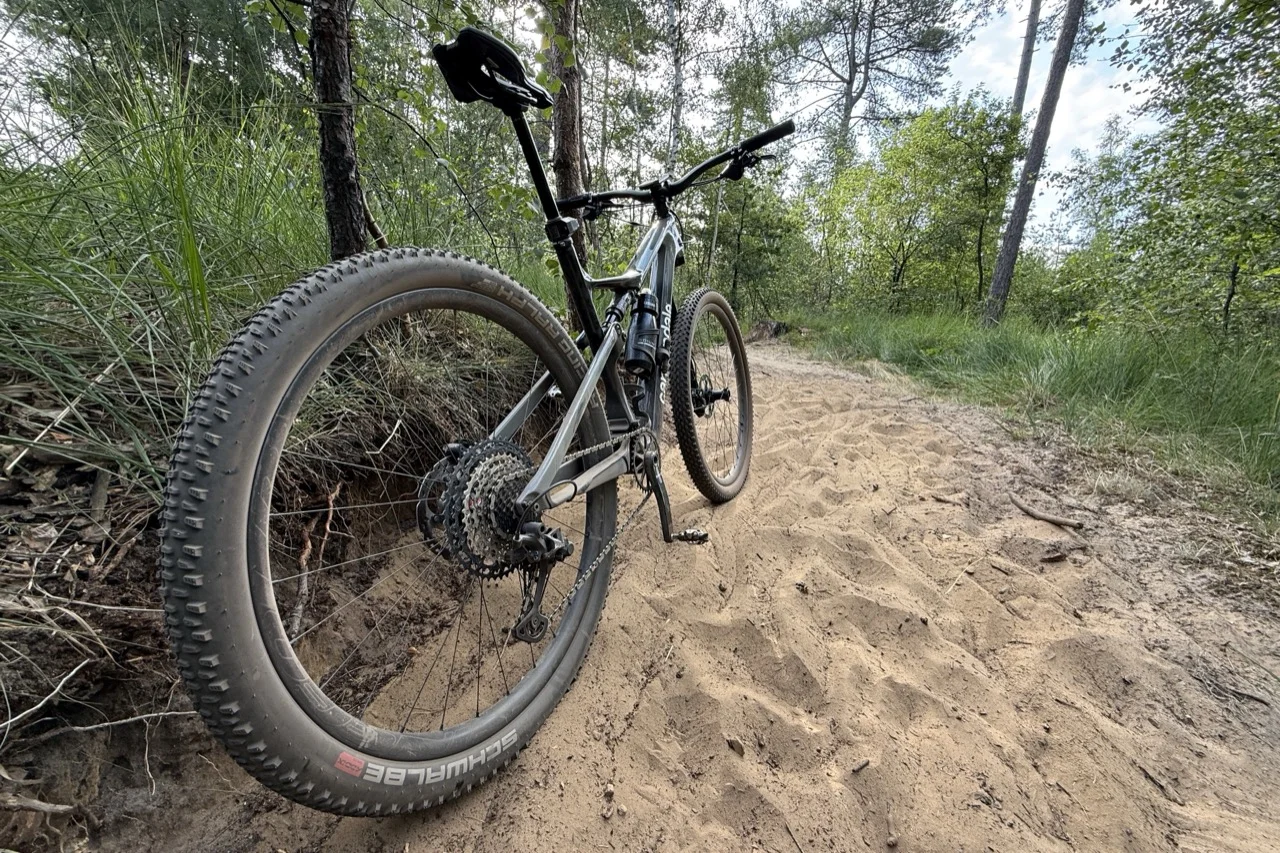 Mountain Biking in Dry, Dusty Conditions: How to Ride the Loose Stuff — and Save Your Bike From It